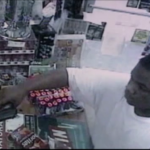 Quand un braqueur se fait arrêter par sa maman