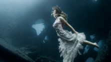 Un photoshoot sous-marin à Bali
