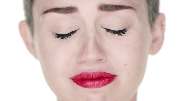 Miley-Wrecking-Ball-Cry