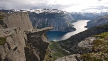 Trolltunga, le précipice le plus vertigineux de la planète