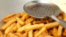 Il allonge son séjour en prison pour un plat de frites