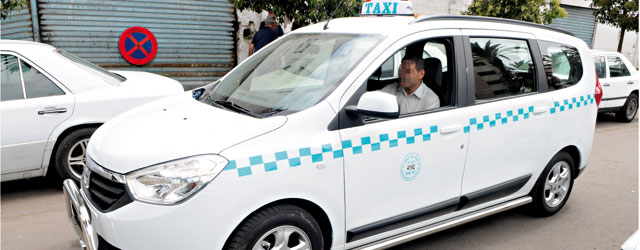Le Grand Taxi blanc de "Luxe" Lodgy