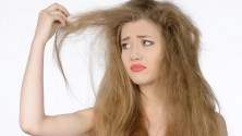14 signes que tes cheveux ont toujours planifié de te rendre la vie difficile