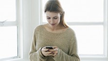 Ce qui se passe dans la tête d&rsquo;une fille lorsqu&rsquo;elle lit le téléphone de son copain