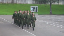 La chanson reprise par cette armée vous fera beaucoup rire