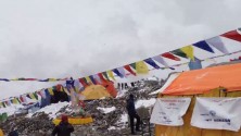 Vidéo éffrayante de l&rsquo;avalanche qui a frappé le camp de base de l&rsquo;Everest