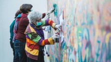 Quand des mamies se mettent au street art à Lisbonne