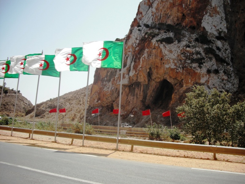 Algérie-frontière-avec-le-Maroc