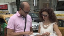 Un couple grec en lune de miel se retrouve sans fric à New York