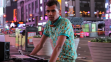 Stromae chante incognito dans les rues de New York