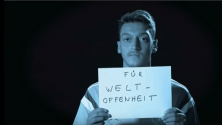 Quand Schweinsteiger, Özil et d&rsquo;autres joueurs Allemands soutiennent la cause des réfugiés syriens