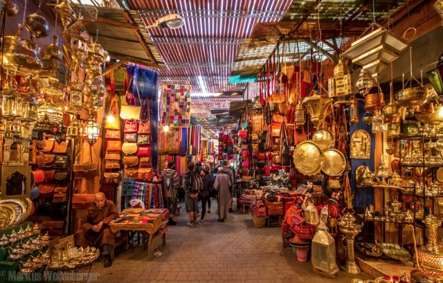 Marrakech-Souk-market-traditional-visite-guidée-excursion-marrakech