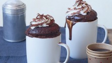 Mug cake, la solution ultime des paresseux qui aiment manger