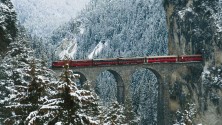 Top 10 des chemins de fer les plus insolites au monde