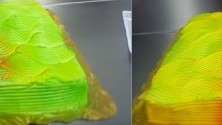 De quelle couleur est ce gâteau ?