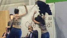 Des Femen se déchaînent devant Tariq Ramadan