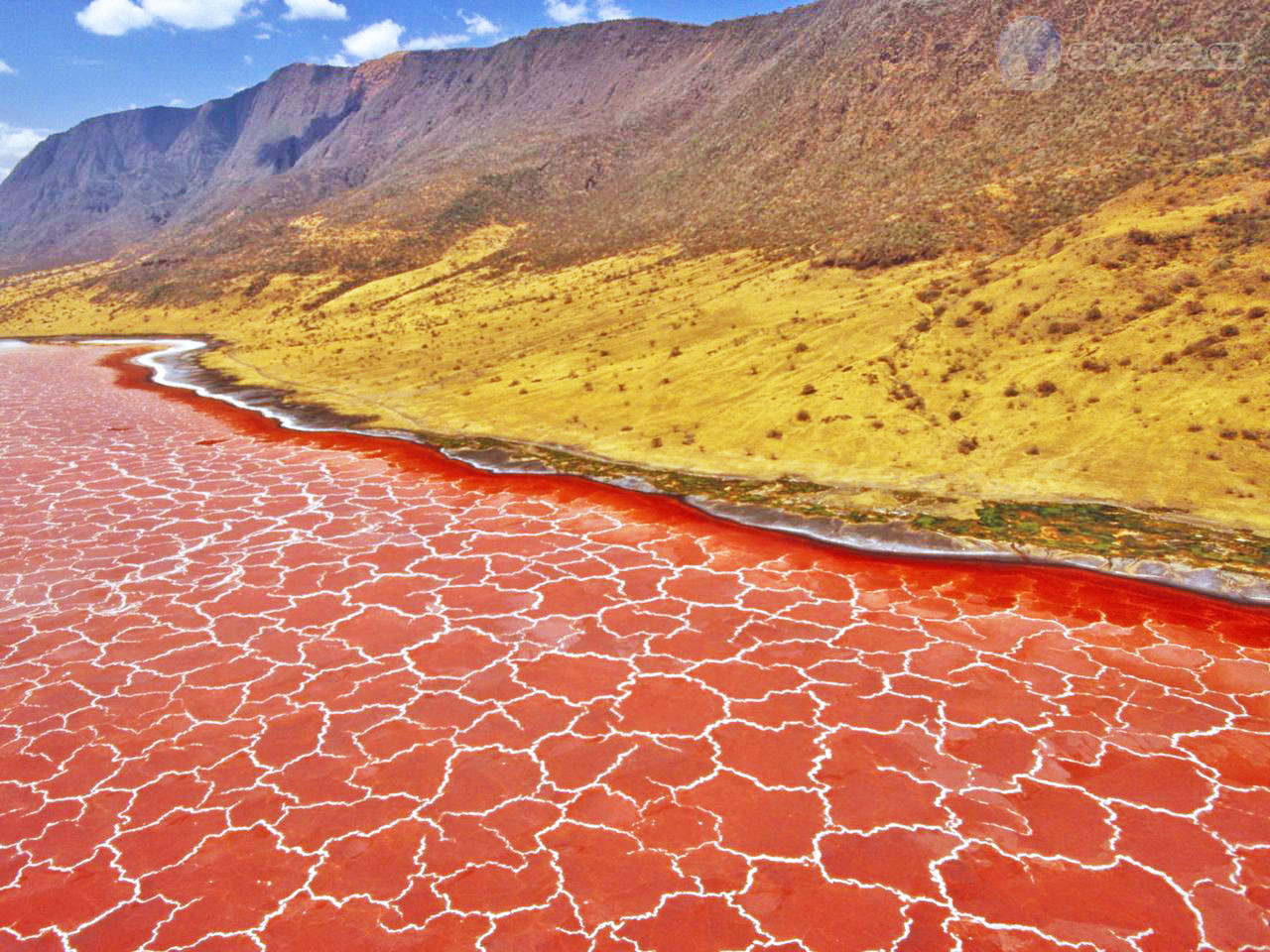 65825-lake-natron-edit