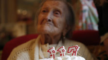 A 117 ans, la plus vieille femme du monde nous confie son secret : Le célibat