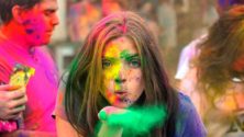 Inédit : Le Holi Festival débarque (ENFIN) à Casablanca pour une 3ème édition en couleurs