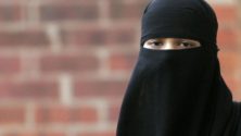 Le ministre de l’Éducation nationale veut bannir le niqab dans les établissements scolaires
