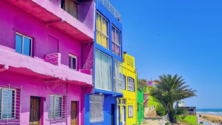 Cet été, allez à la découverte de la plage la plus colorée du Maroc