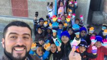 Le « super prof » Hicham Elfaquih fait sensation avec une nouvelle action humanitaire