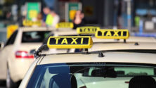 À la GTA, un Marocain vole un taxi à Dubaï, percute une villa, et agresse deux policiers