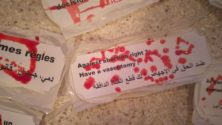 Des serviettes hygiéniques collées sur les murs du ministère de la Santé à Rabat