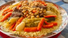 7 raisons pour lesquelles nous ne mangeons le Couscous que la nuit du destin