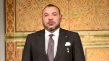 SM le Roi contracte une pneumopathie bilatérale aiguë…