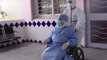 Vidéo: Une patiente marocaine guérie du Coronavirus témoigne…