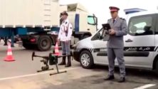 Les drones surveillent les marocains qui se rassemblent dans leurs terrasses