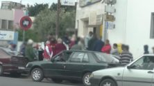 Vidéo: Entassement des citoyens devant les guichets bancaires à Casablanca