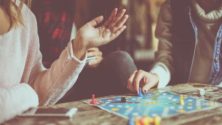 7 jeux pour animer vos soirées familiales durant ce semi-confinement