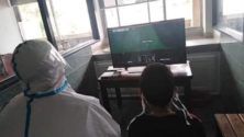 Et pendant ce temps : Un Kinésithérapeute marocain offre un téléviseur et PS4 aux enfants Covid+