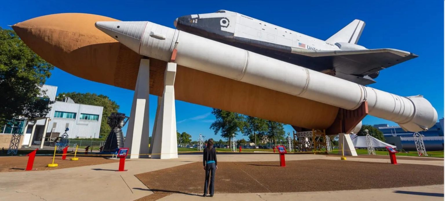 seulement-17-ans-insaf-ajaanit-gagne-un-s-jour-la-nasa-welovebuzz