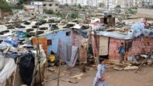Le plus grand bidonville du Maroc devient un foyer de contamination