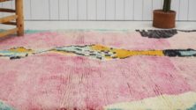 Un tapis fait le bonheur d’une orpheline à Azilal