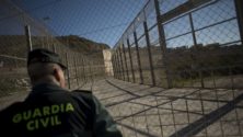 Les frontières avec Sebta et Melilla resteront fermées un mois supplémentaire