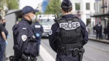 En France, un sans-papier marocain se poignarde après avoir été arrêté par la police aux frontières