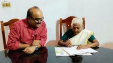 A 104 ans, cette indienne réalise son rêve en apprenant à lire et à écrire
