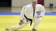 Vladimir poutine déchu de sa ceinture noire de taekwondo