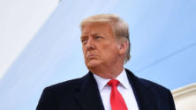 Trump veut bombarder la Russie avec des avions au drapeau chinois