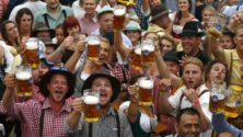Plus de 20.000 personnes signent une pétition pour annuler l’Oktoberfest au Maroc