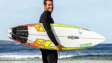 Ramzi Boukhiam met le cap sur le titre de champion du monde de surf