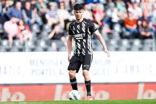 Achraf Dari devient le nouveau chouchou du Sporting de Charleroi