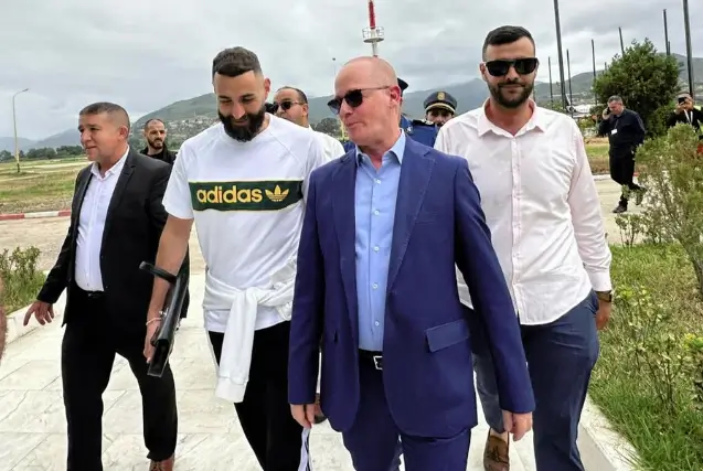 Karim Benzema prédit une finale de rêve pour la prochaine CAN au Maroc