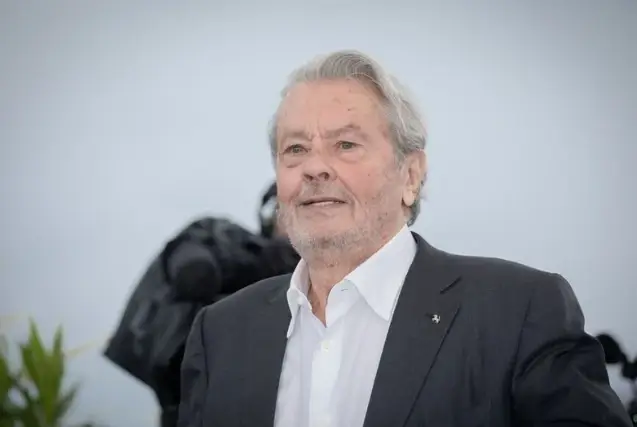 Décès d'Alain Delon : Le cinéma français perd une légende