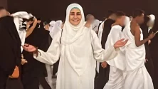 L’actrice Asmaa Khamlichi accomplit la Omra avec sa mère