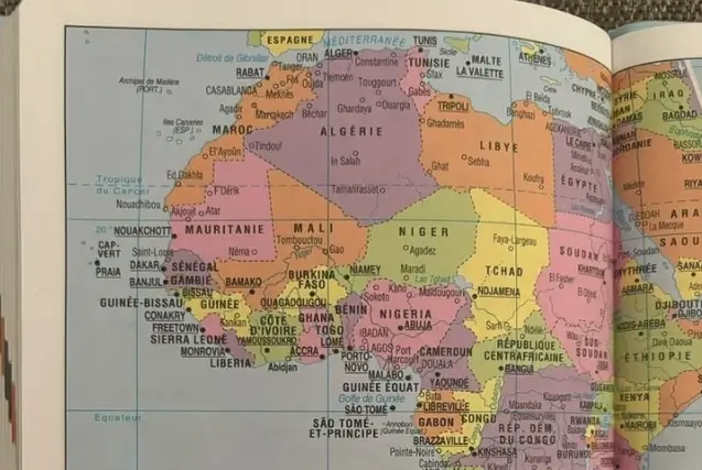 Les manuels scolaires français présentent désormais le Maroc avec sa carte complète